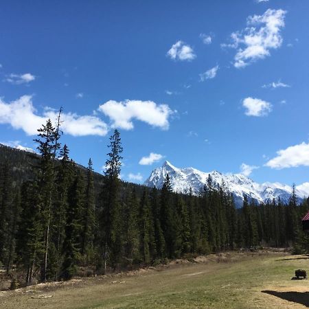 Yoho Chalets Villa Golden Buitenkant foto