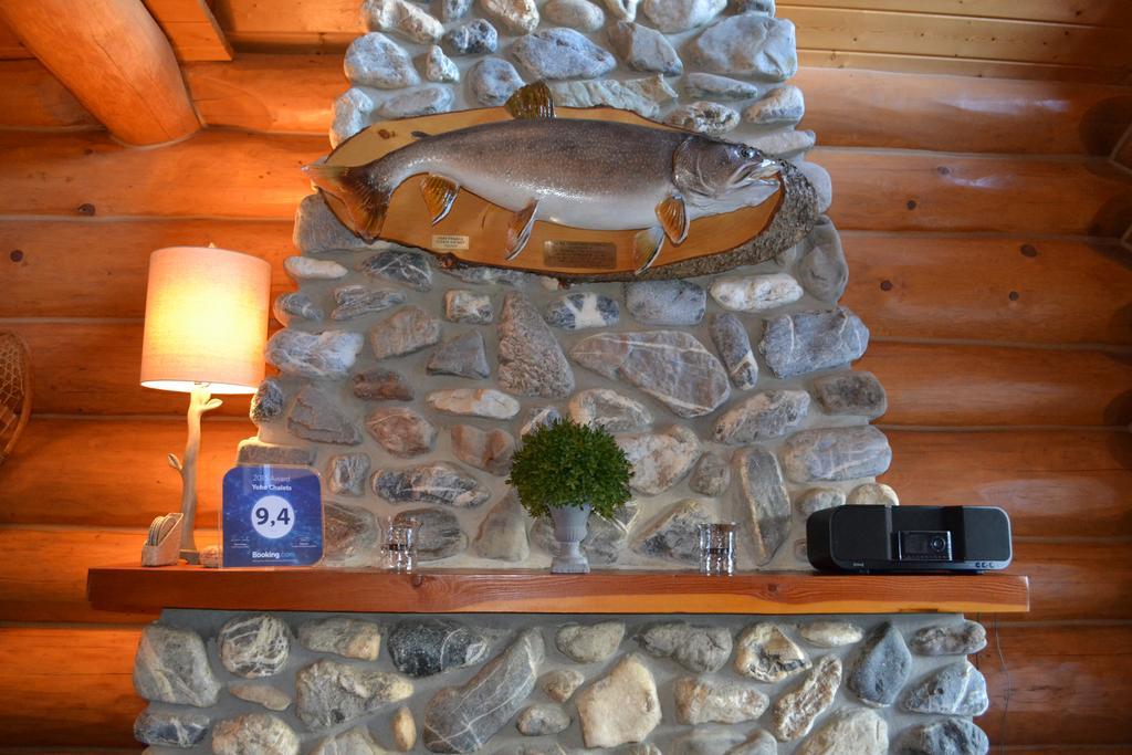 Yoho Chalets Villa Golden Buitenkant foto